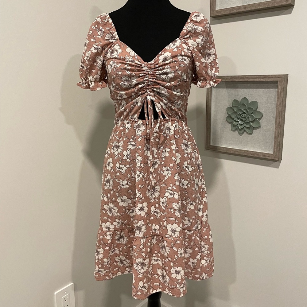 Never Worn! Monteau Pink & White Floral Smocked Cut-Out Puff Sleeves Mini Dress